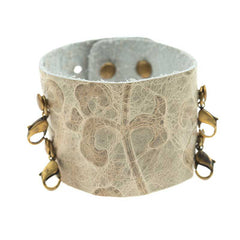 Wide Cuff Lichen